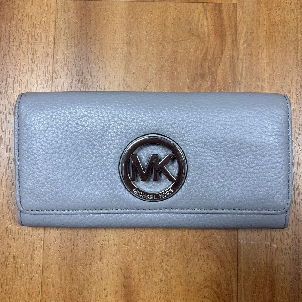 Michael Kors‎ Women’s Gray and Silver Wallet with Card Slots